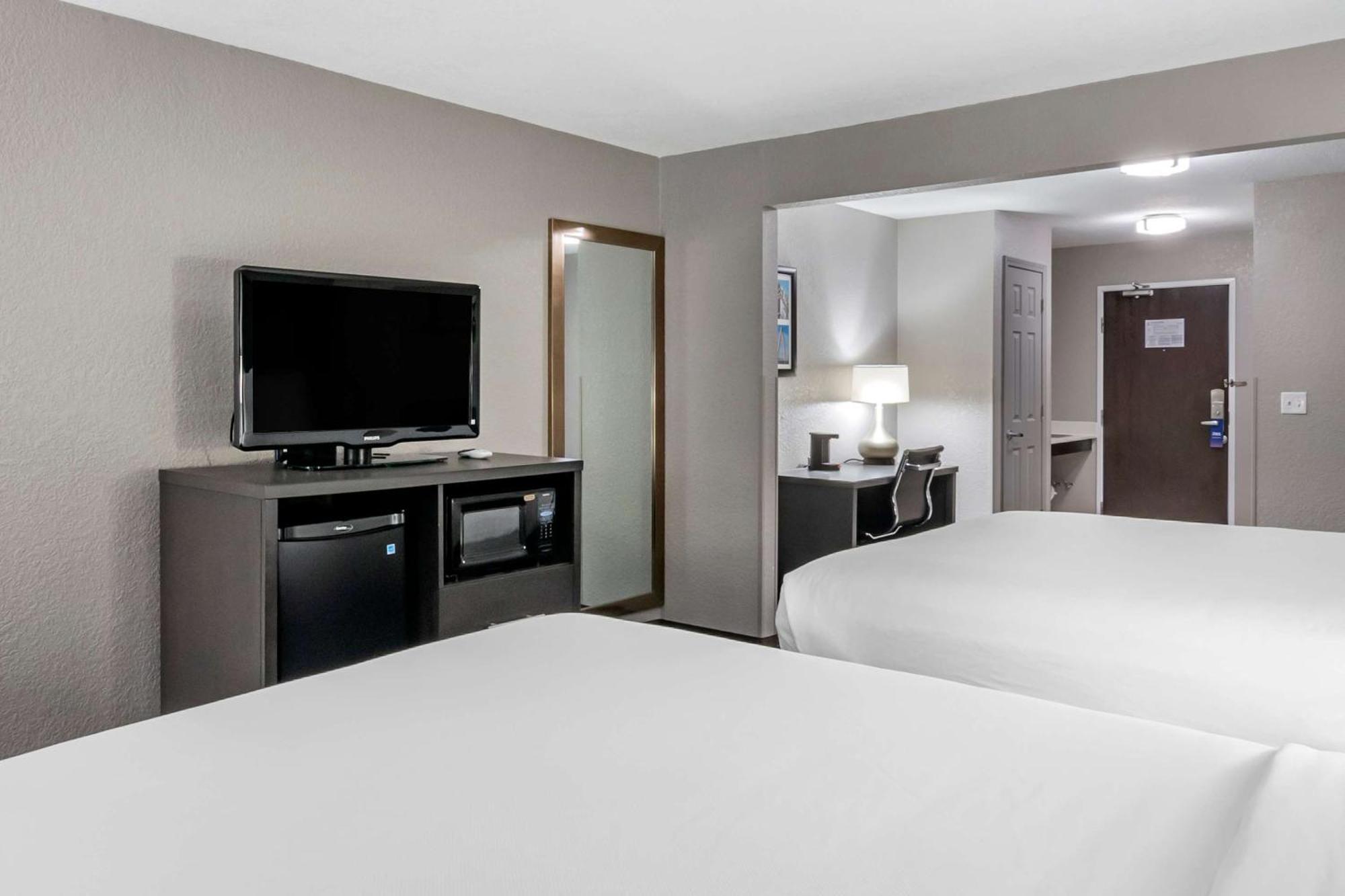 Comfort Inn & Suites Emporia Zewnętrze zdjęcie