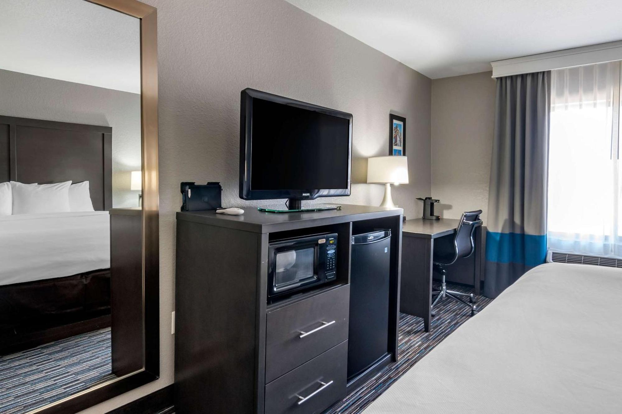 Comfort Inn & Suites Emporia Zewnętrze zdjęcie